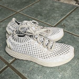 Nobull cool grey knit runner